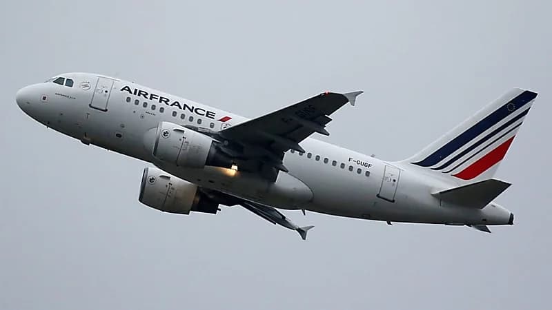 اندلاع شجار بين طيار ومساعده أثناء رحلة جوية