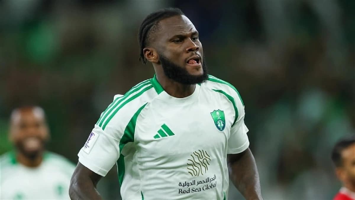 يوفنتوس يجدد اهتمامه بضم كيسيه