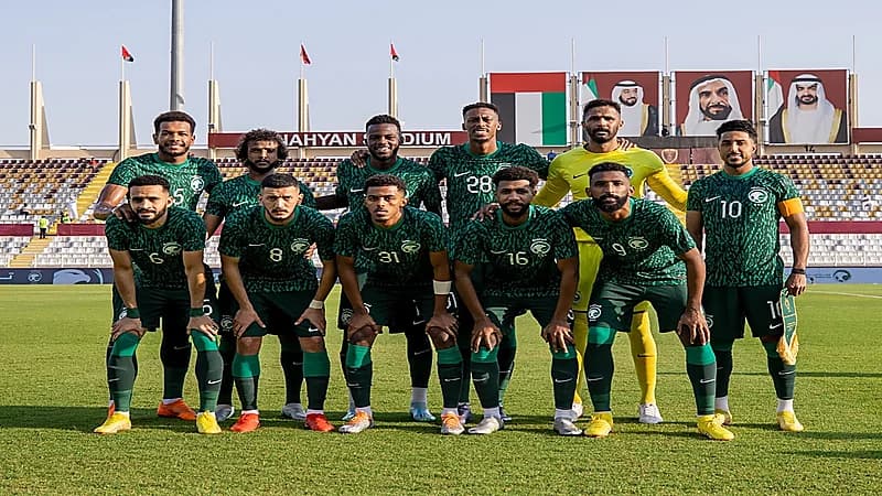 بعثة الأخضر تصل إلى الرياض