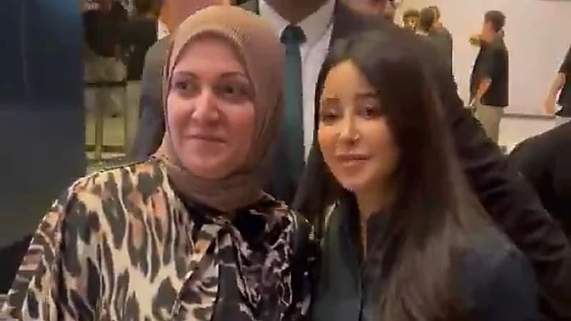 تدخل الحراس لحماية أسيل عمران بعد تجمهر الجمهور لالتقاط الصور .. فيديو