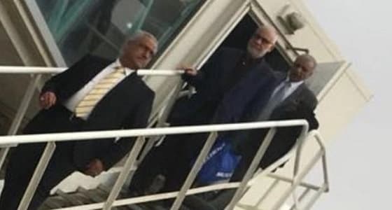 للمرة الأولى.. الإنتربول يسلم وزير عراقي مخفورًا إلى بغداد