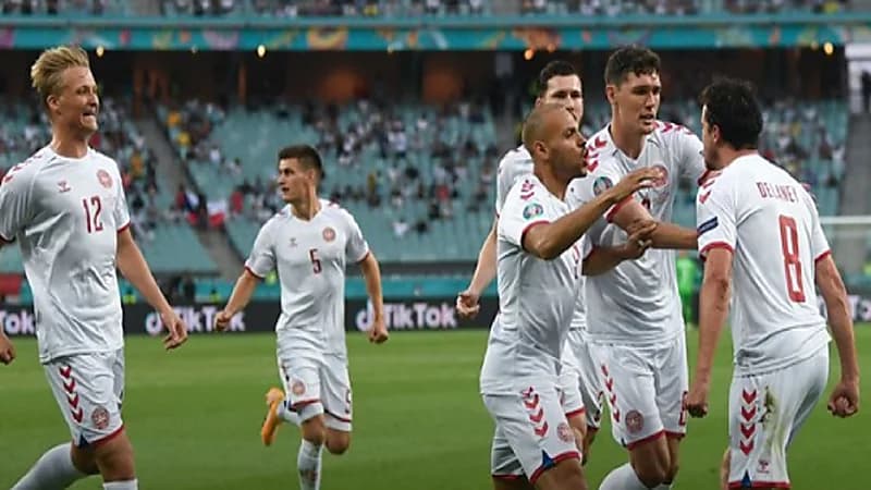 الدنمارك تتغلب على التشيك وتتأهل لنصف النهائي بعد 29 عامًا