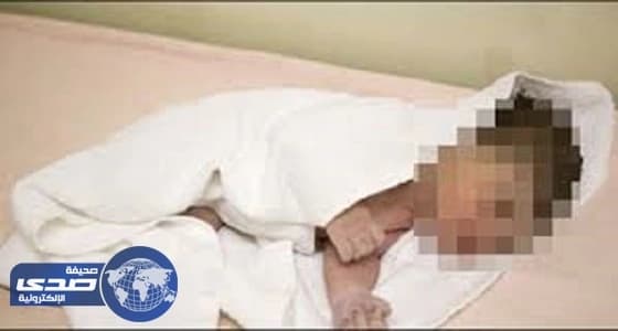 أنجب طفلاً من زوجة أبيه الشابة فألقاه للحيونات الضالة