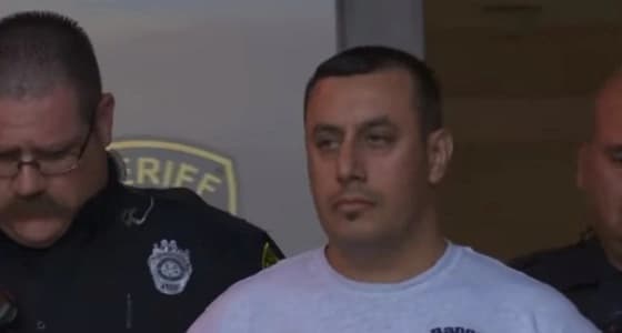 بالفيديو.. عراقي يصب الزيت المغلي على ابنته لرفضها زواجا بالإكراه