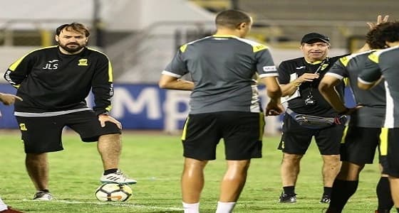 العميد يحسم التجديد مع سييرا.. ومعسكر خارجي استعدادا لنهائي كأس الملك