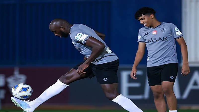 الهلال يعاود تدريباته اليوم