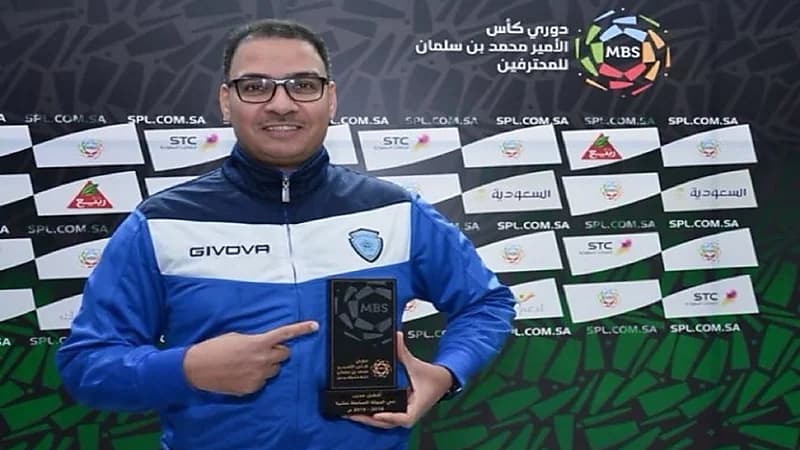 الرائد يتعاقد مع المدرب يوسف الغدير