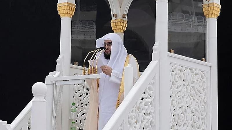 تكليف الشيخ بندر بن عبدالعزيز خطيبًا لخطبة عرفة