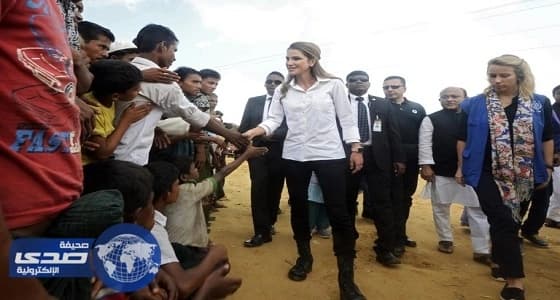 بالصور.. ملكة الأردن تزور مسلمى الروهينجا ببنجلاديش