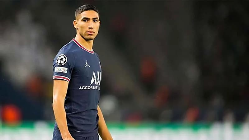 حكيمي يرغب في الرحيل عن باريس سان جيرمان