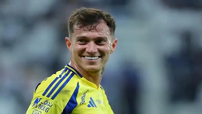 الدرعية يقترب من ضم أوتافيو