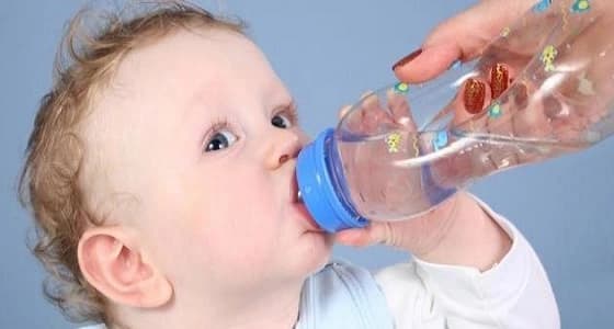 خبراء تغذية: هذه هي الكمية المناسبة لطفلك من السوائل