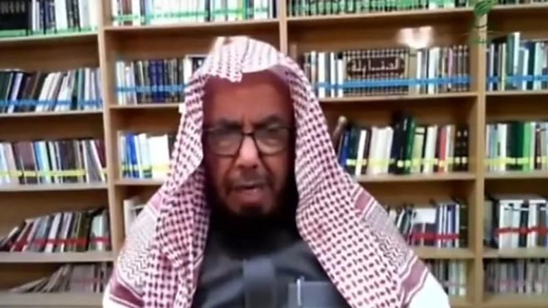 شاهد.. المطلق يوضح حكم توزيع وصرف الراتب التقاعدي للمتوفي