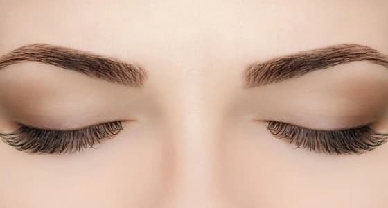 علاج طبيعي للتخلص من قشرة الرموش والحاجبين