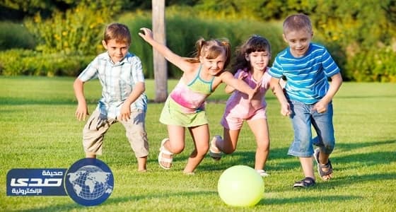 دراسة: عدم لعب الطفل يتسبب في قصر نظره