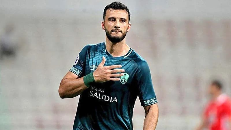 الأهلي يضم السومة وفيجسا في قائمة دوري أبطال آسيا