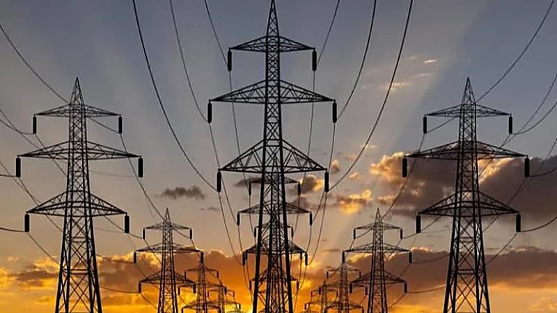 صرف تعويض 2000 ريال لمتضرري كهرباء شرورة