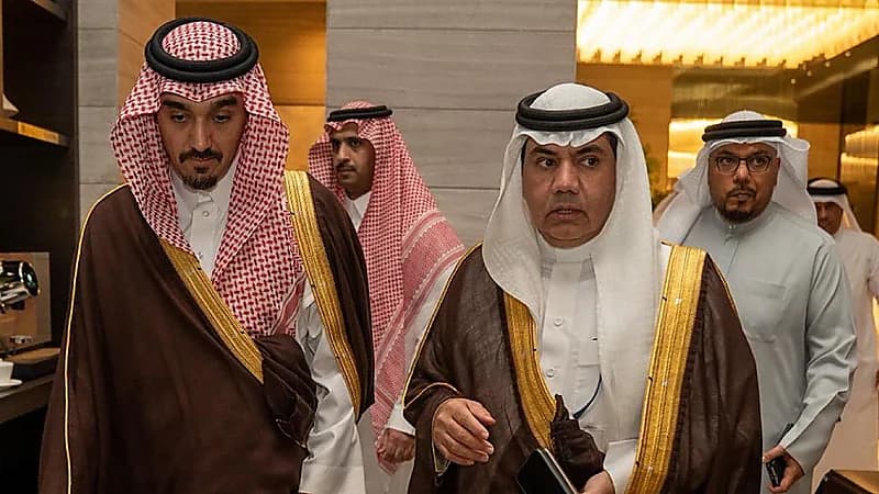 تزكية الأمير عبدالعزيز بن تركي الفيصل رئيساً للاتحاد العربي لكرة القدم لفترة انتخابية جديدة