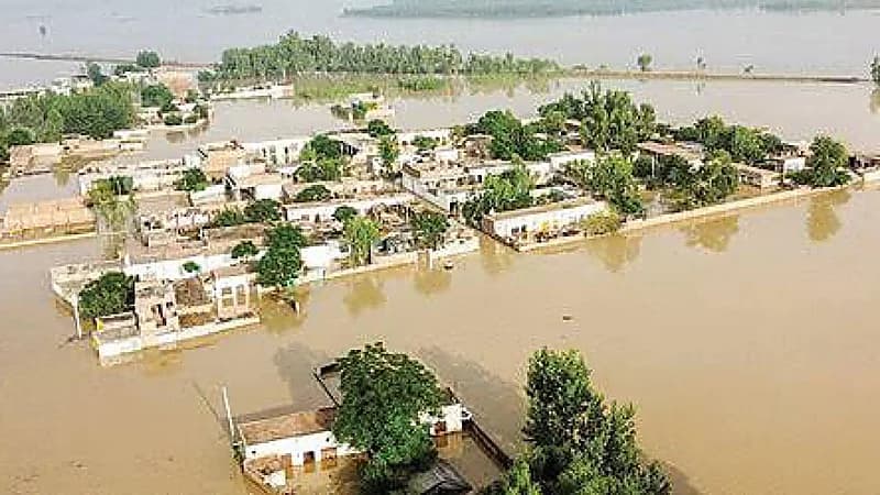 باكستان: ارتفاع حصيلة ضحايا الفيضانات إلى 1061 قتيلاً