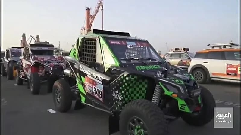 بالفيديو.. وصول سيارات رالي داكار 2022 لميناء جدة الإسلامي