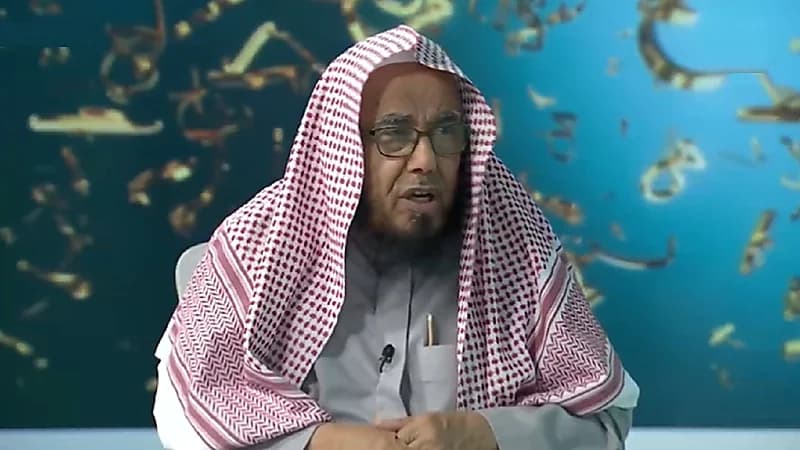 المطلق يوضح حكم التباهي بالنعم على مواقع التواصل