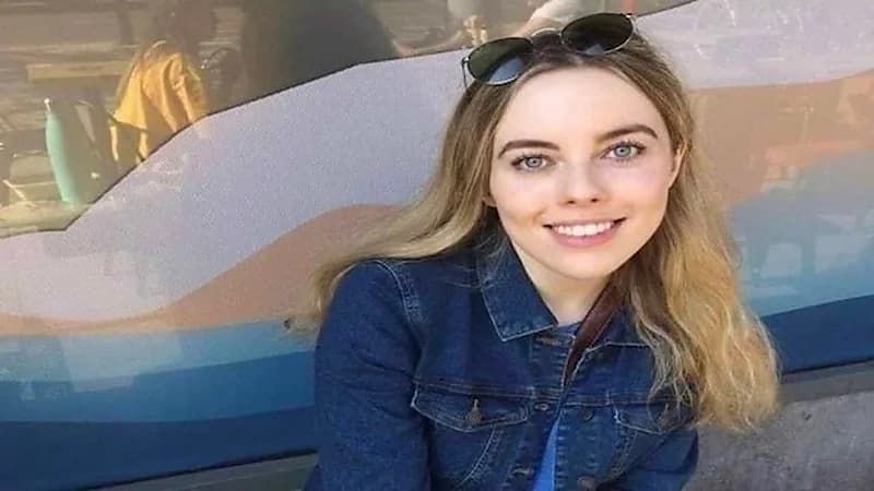 فتاة مهددة بانفصال رأسها عن جسمها لسبب غريب 