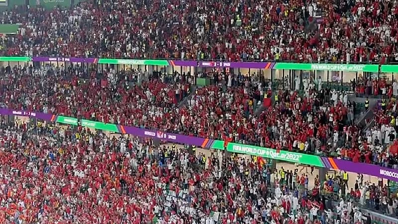 شاهد .. فرحة جماهير المغرب بالفوز التاريخي والتأهل لربع نهائي المونديال