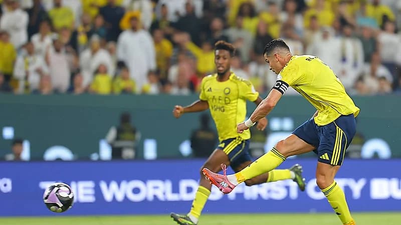 النصر يمطر شباك الرياض بخماسية .. صور