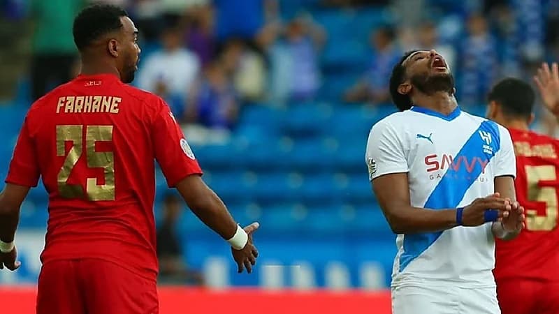 الوداد المغربي يقدم احتجاجًا رسميًا بسبب علي البليهي .. فيديو