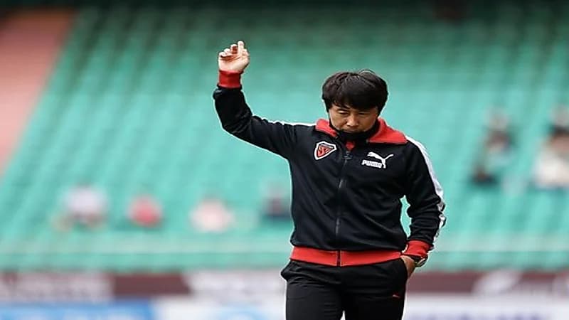 مدرب بوهانغ: الهلال يمتلك خط هجوم جيد وأخطرهم " غوميز "