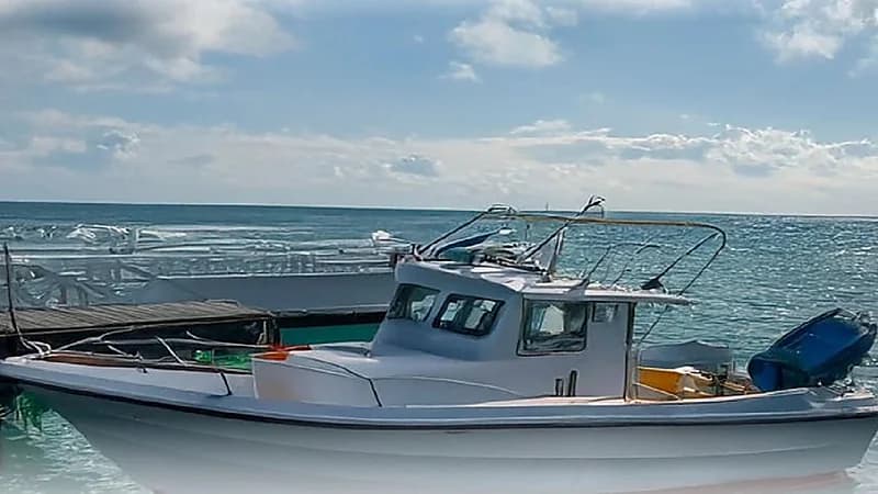 حرس الحدود بمكة ينقذ مواطنًا تعطلت واسطته البحرية في عرض البحر