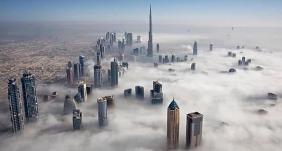 بالصور.. أبراج دبي وسط السحاب بعدسة ولي العهد