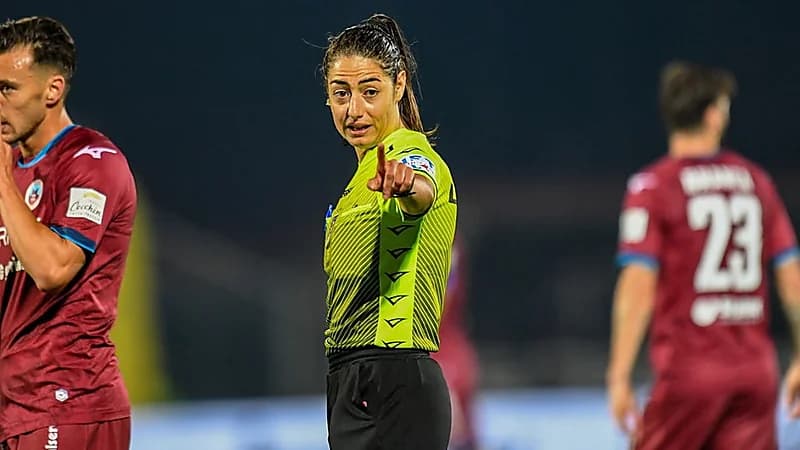 تعيين حكمة لإدارة مباريات الدوري الإيطالي للمرة الأولى