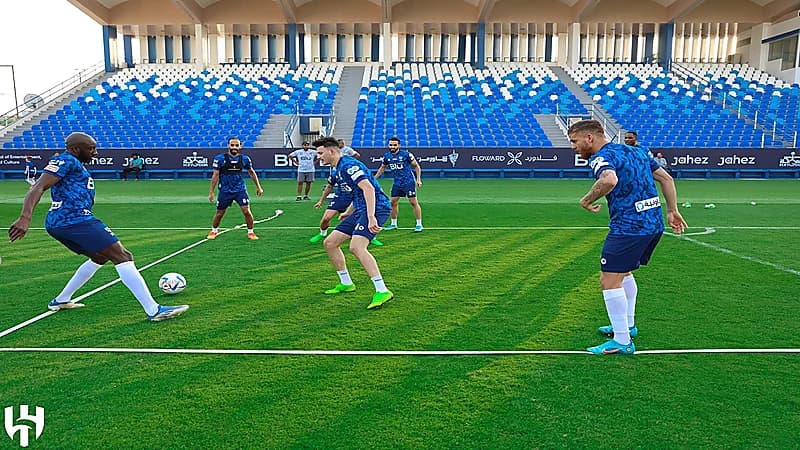 لاعبو الهلال يخضعون لتمارين لياقية