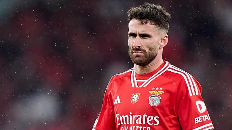 هدف الشباب يقترب من المغادرة إلى تركيا