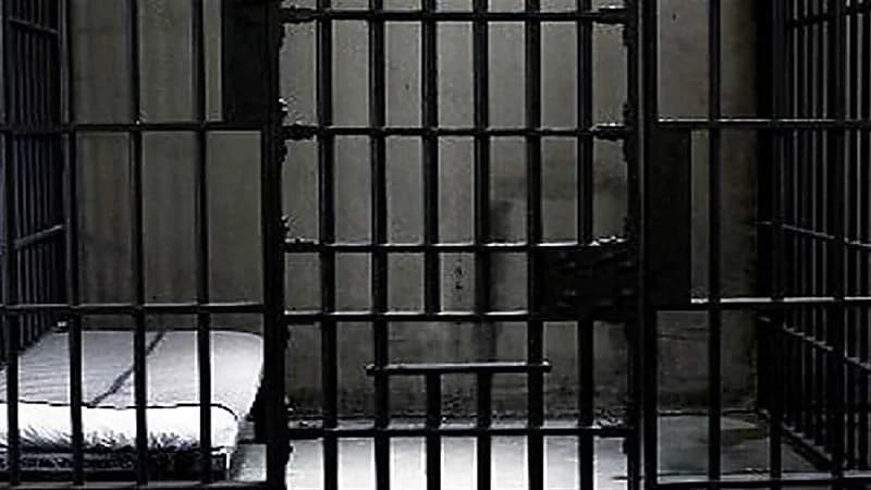 داعشية تحاول الهرب من السجن "بملاءة سرير"