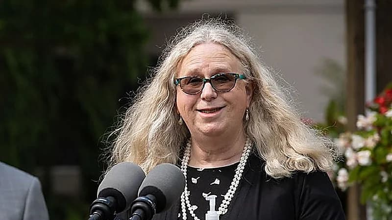 تعيين "متحولة جنسيًا" بمنصب حكومي كبير في أمريكا