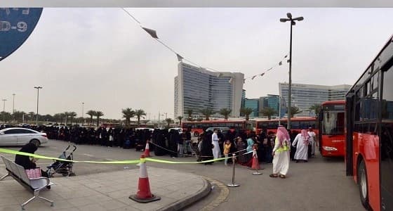 إقبال كثيف على خدمة النقل الترددي إلى الجنادرية في الرياض