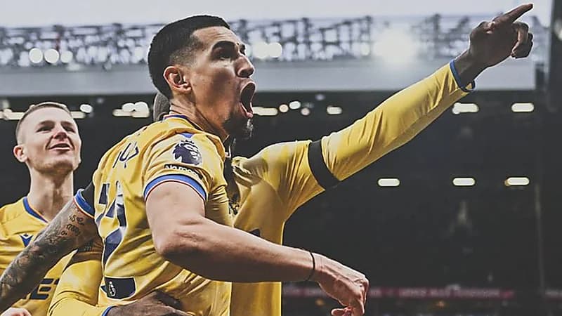 كريستال بالاس يتغلب على مانشستر يونايتد بثنائية