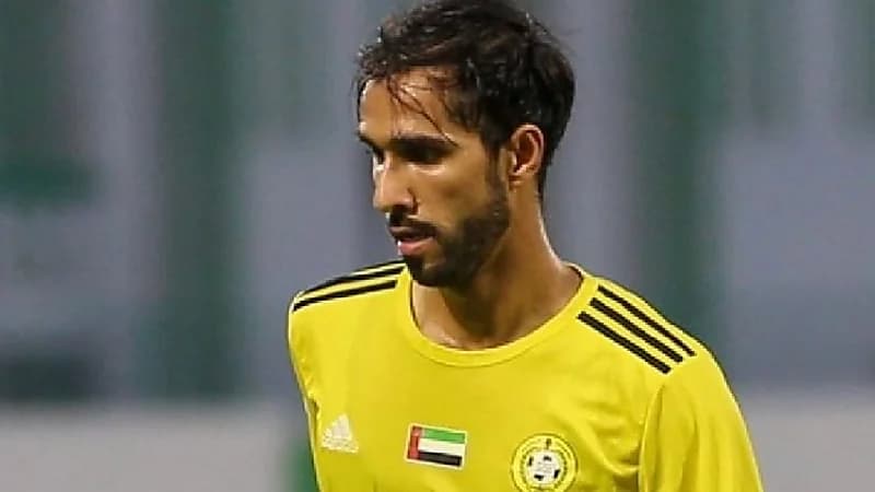 شاهد.. إصابة نجم "اتحاد كلباء" خلال المباراة ونقله إلى المستشفى