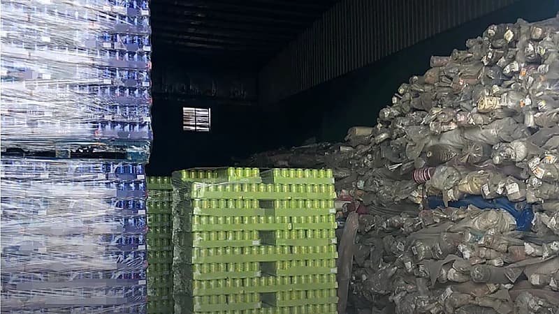 ضبط 7 طن من المنتجات الغذائية مخزنة بطريقة غير مناسبة بجدة