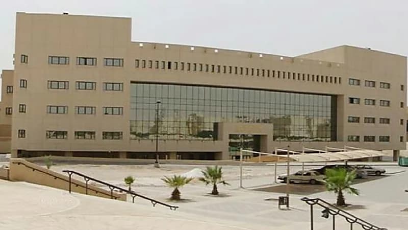 جامعة الأمير سطام تحدد موعد بدء القبول للمنح الداخلية للطلاب والطالبات