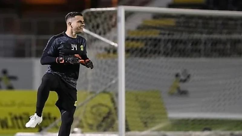 "جروهي" يتعافى من إصابته ليقود الاتحاد في مباراة النصر