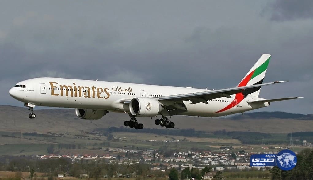 هبوط اضطراري لطائرة بوينغ إماراتية في بومباي