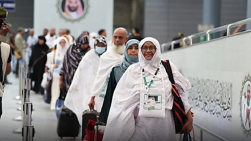 مغادرة أولى طلائع الحجاج من بنجلاديش ضمن مبادرة طريق مكة
