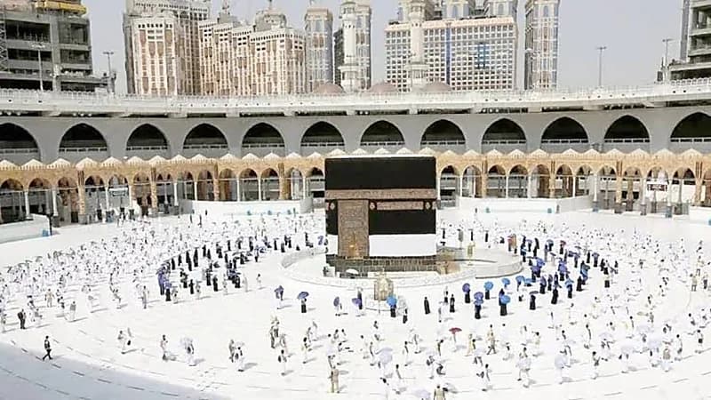 "الحج والعمرة" توضح موقف المحصن بجرعتين من دخول الحرم دون تصريح