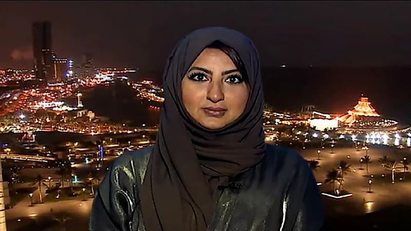 عمليات تغيير لون العينين قد تؤدي بالشخص إلى "العمى التام"