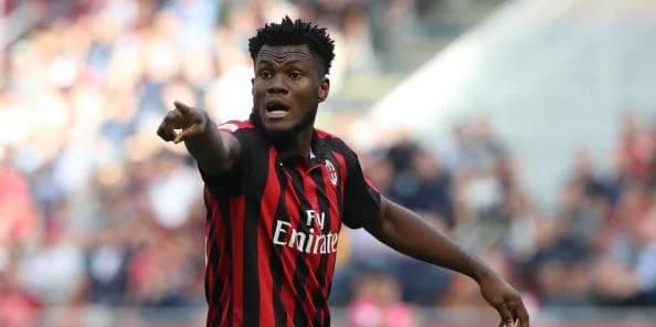 مانشستر يونايتد ينافس برشلونة على ضم "كيسي"