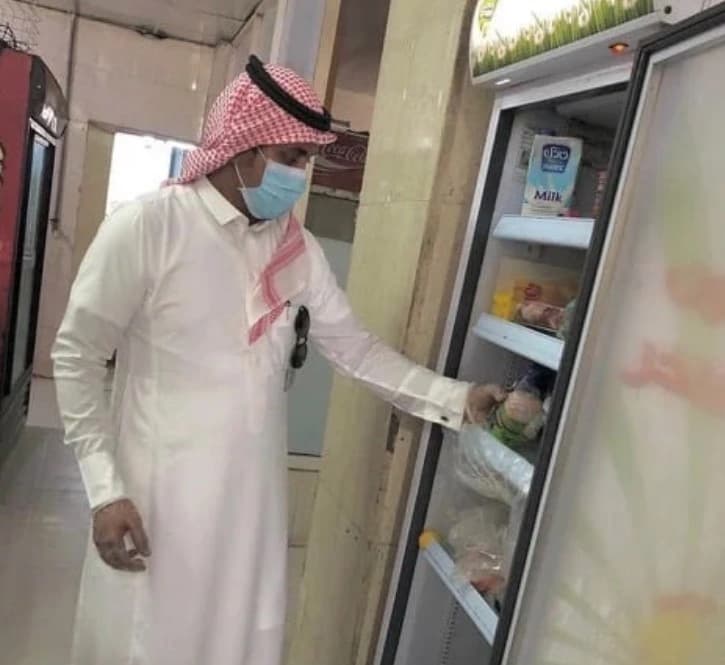 بالصور.. " عمل جازان " تزور " يتيم صبيا " وتؤكد حمايته ومحاسبة معنفيه
