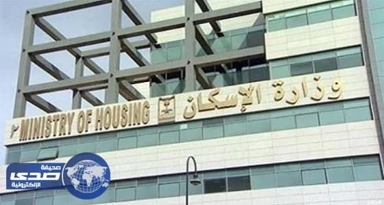 بالفيديو والصور.. الرئيس السيسي يستقبل ولي العهد في مطار القاهرة